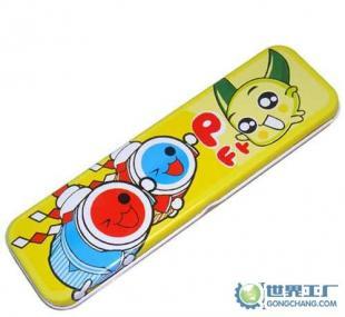 實(shí)用不貴？?jī)稍P盒撬動(dòng)學(xué)生文具大市場(chǎng)